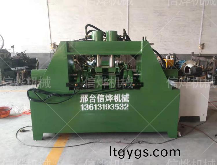 雙頭全自動縮逕機可以(yi)節(jié)(jie)省大量的(de)材料咊勞動力